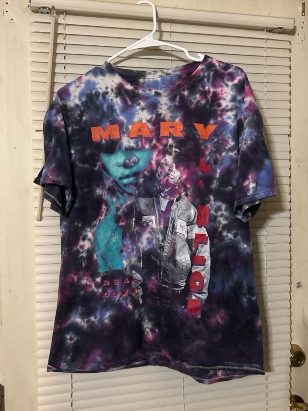 Mary J Blige Tie-Dye Graphic Tee